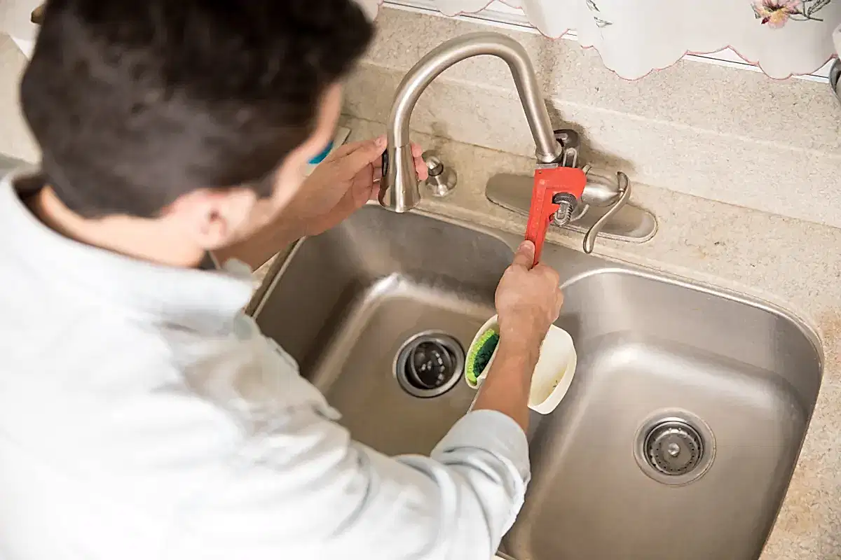 Lavabo Tıkanıklığı Nasıl Açılır
